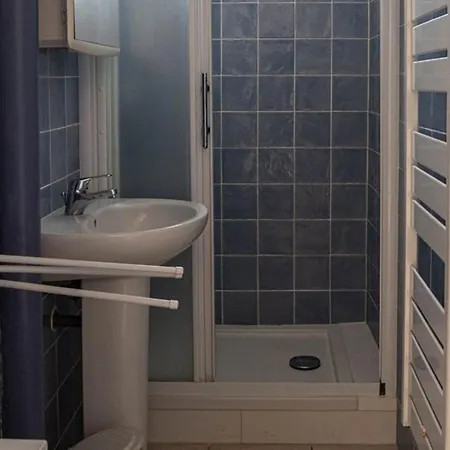 T2 Au Lavandou Pour 4, Proche - Fr-1-803-14 Apartment